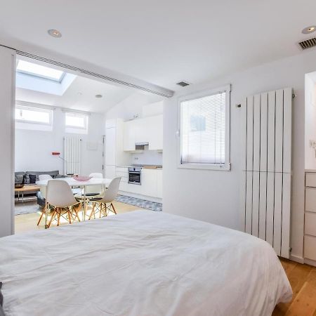 Apartamento De Diseno De Lujo En Lavapies Alquiler Temporal Madrid Kültér fotó