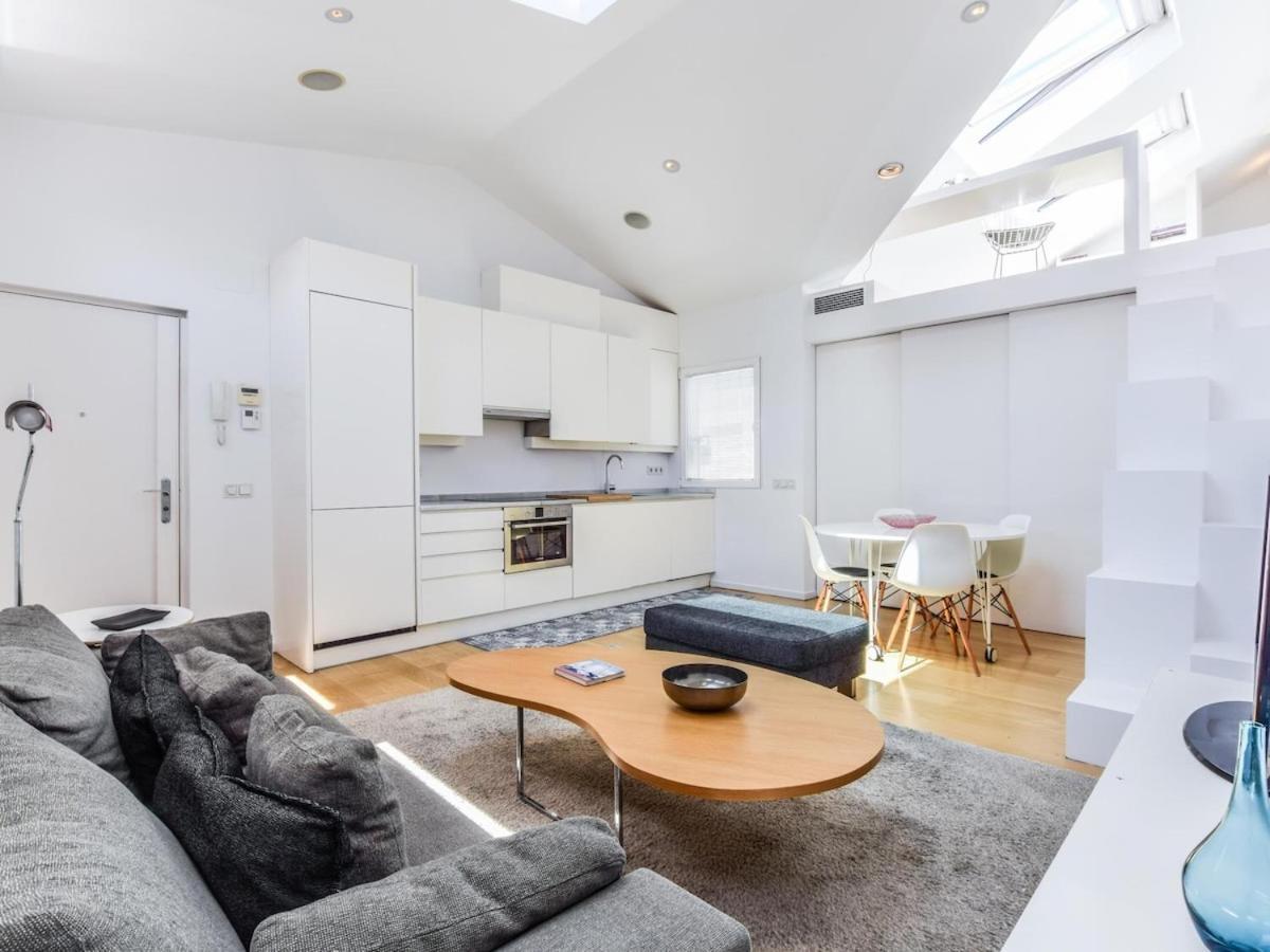 Apartamento De Diseno De Lujo En Lavapies Alquiler Temporal Madrid Kültér fotó